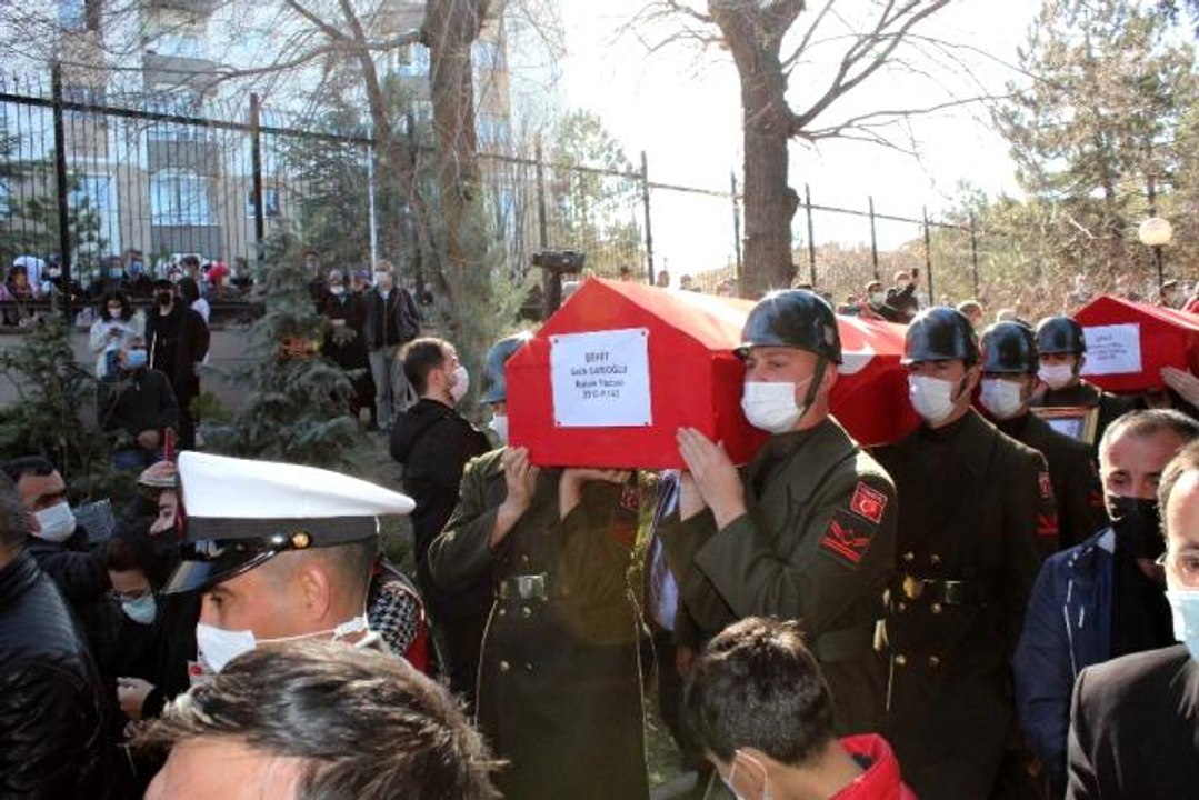 Bitlis şehitleri Ankara'da Cebeci Şehitliği'ne defnedildi