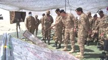 Pakistan Army Chief visited Cholistan exercise Zarb e Hadeed