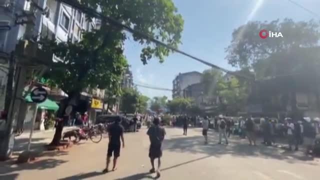 - Myanmar'da güvenlik güçleri protestoculara ateş açmaya devam ediyor- Mandalay'da vurulan protestocu hayatını kaybetti