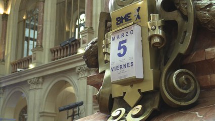 El Ibex 35 pierde los 8.300 puntos tras retroceder hoy un 0,8 %