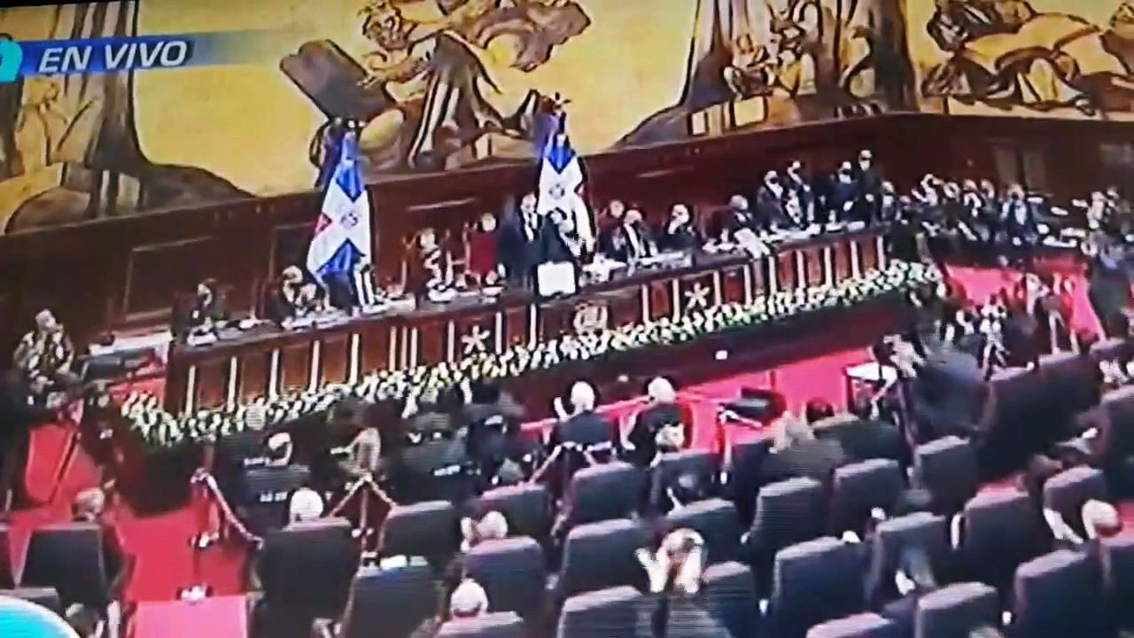 Se iniciará en Pedernales levantamiento de verja fronteriza