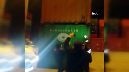 6 gündür konteyner içinde bekleyen sığınmacılar havasızlıktan ölmek üzereyken bulundu