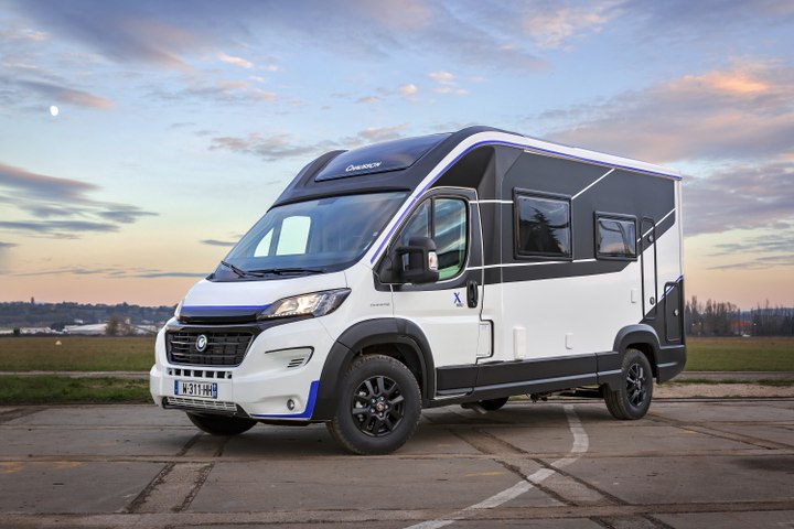 Chausson Combo X550 : le camping-car hybride en...