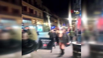 - İspanyalı gençlerden Covid-19 önlemlerini hiçe sayan oyun