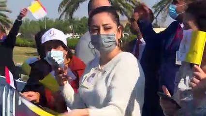 Baghdad, bagno di folla per Papa Francesco: "Tacciano le armi"