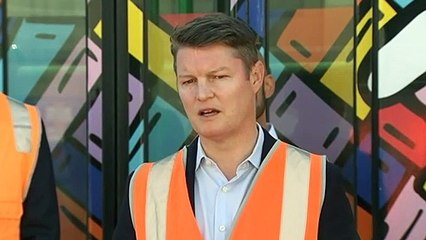 Reports of Victorian quarantine staff working at multiple sites