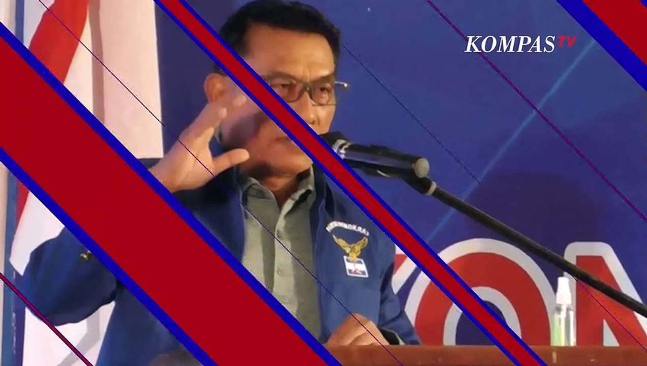 Penampakan Moeldoko Pakai Jaket Partai Demokrat