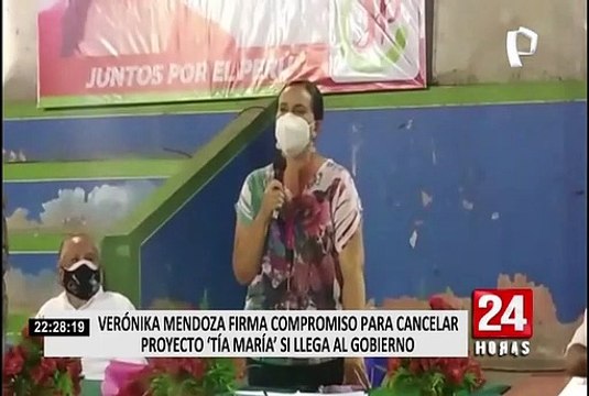 Verónika Mendoza firma acuerdo para cancelar “Tía María” de ganar elecciones