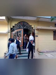 20 मिनट तक घर के बाहर ही खड़ी रही लोकायुक्त की टीम