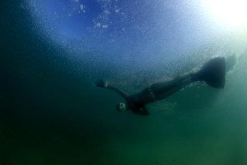 Eriyen buz tabakası rekortmen sporcuya sürpriz yaşattı