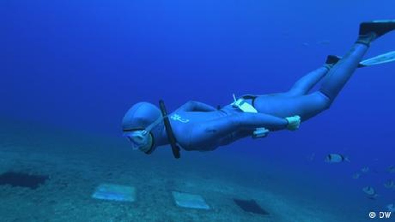 Champion Freediver Anna von Boetticher