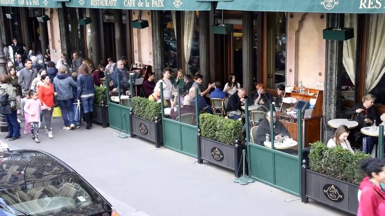 à quand la mousse en terrasse  et le p'tit noir au fond de sa tasse ?