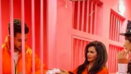 Jasmin और Aly के नए गाने Tera Suit के सेट से लीक हुई ये फोटो; Check Out | FilmiBeat