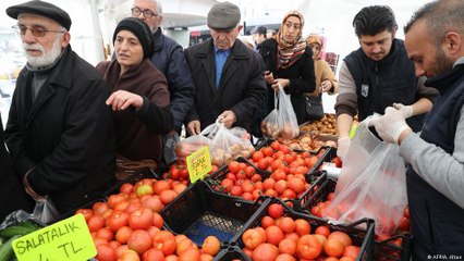 Türkiye'de artan enflasyon: "Alım gücü kalmadı"
