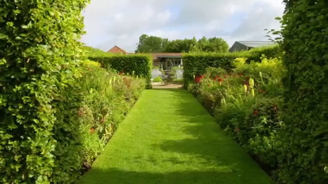 Your.Garden.Made.Perfect.S01E04