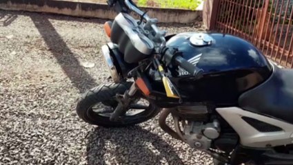 Jovem de 24 anos fica ferido após colisão entre carro e moto no Bairro Brasília