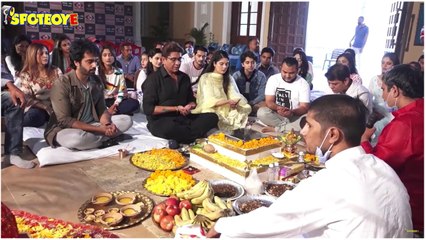 Arhaan Bahll, Pooja Gor & cast and crew of Pratigya - season2 attend 'Havan' performed on the sets