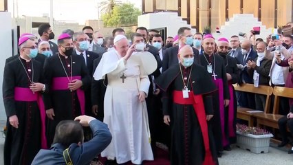 بالزغاريد والبخور لاقى المصلون البابا في أول قداس له في بغداد