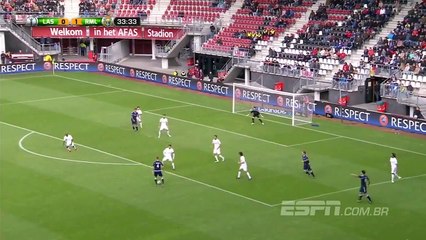 Edgar Davids'ten gösteri maçında şahane gol