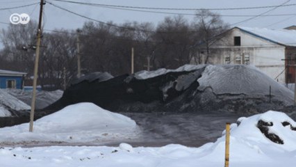 Schwarzer Schnee in Sibirien