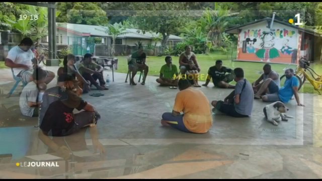 Jeunes de Moorea : contre la violence, l'immersion identitaire
