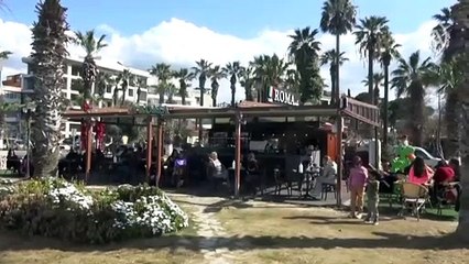 Ege'deki turizm beldeleri, kısıtlamasız ilk cumartesiyi hareketli geçirdi