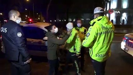 Polis uygulamasına takılan alkollü sürücü ortalığı birbirine kattı