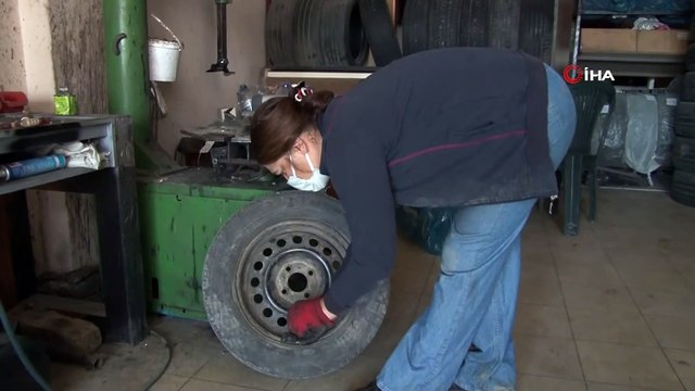 İki Çocuk Annesi “Gül Usta” 14 Yıldır Oto Lastikçi Dükkanı İşletiyor