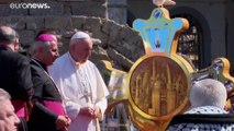 فيديو | البابا فرنسيس يطلق 