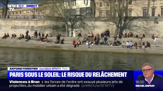 Paris: la brigade fluviale vérifie la distanciation physique sur les quais de Seine