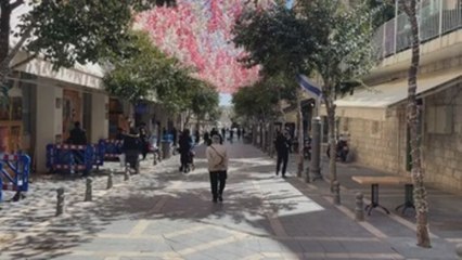 Israel reabre cafés, bares y restaurantes, con privilegios para vacunados