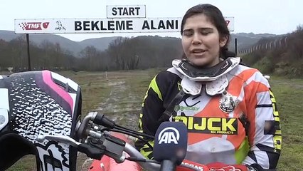 Genç motokrosçu Irmak Yıldırım, dünya şampiyonasında Türkiye'yi temsil eden ilk kadın olacak