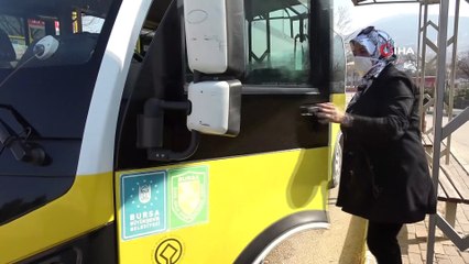 Kadın şoförü gören araçtan inmek istedi, yolculuk yapınca hayran kaldı