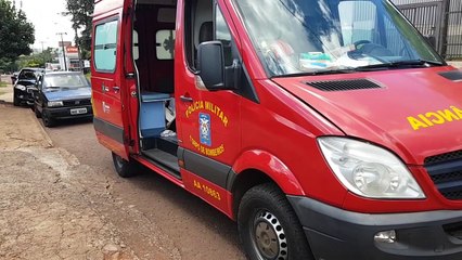 Homem de 41 anos sofre queda em bar e fica ferido
