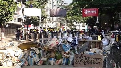 آلاف المتظاهرين في شوارع بورما الأحد