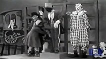 Where's Raymond (1953) | Christmas Show | Ray Bolger | Richard Erdman | Sylvia Lewis