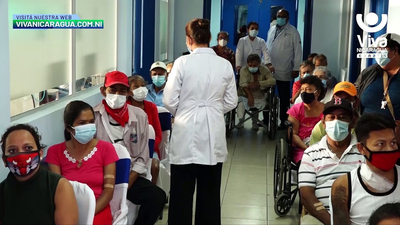 Pacientes con padecimientos renales son vacunados contra el Covid-19