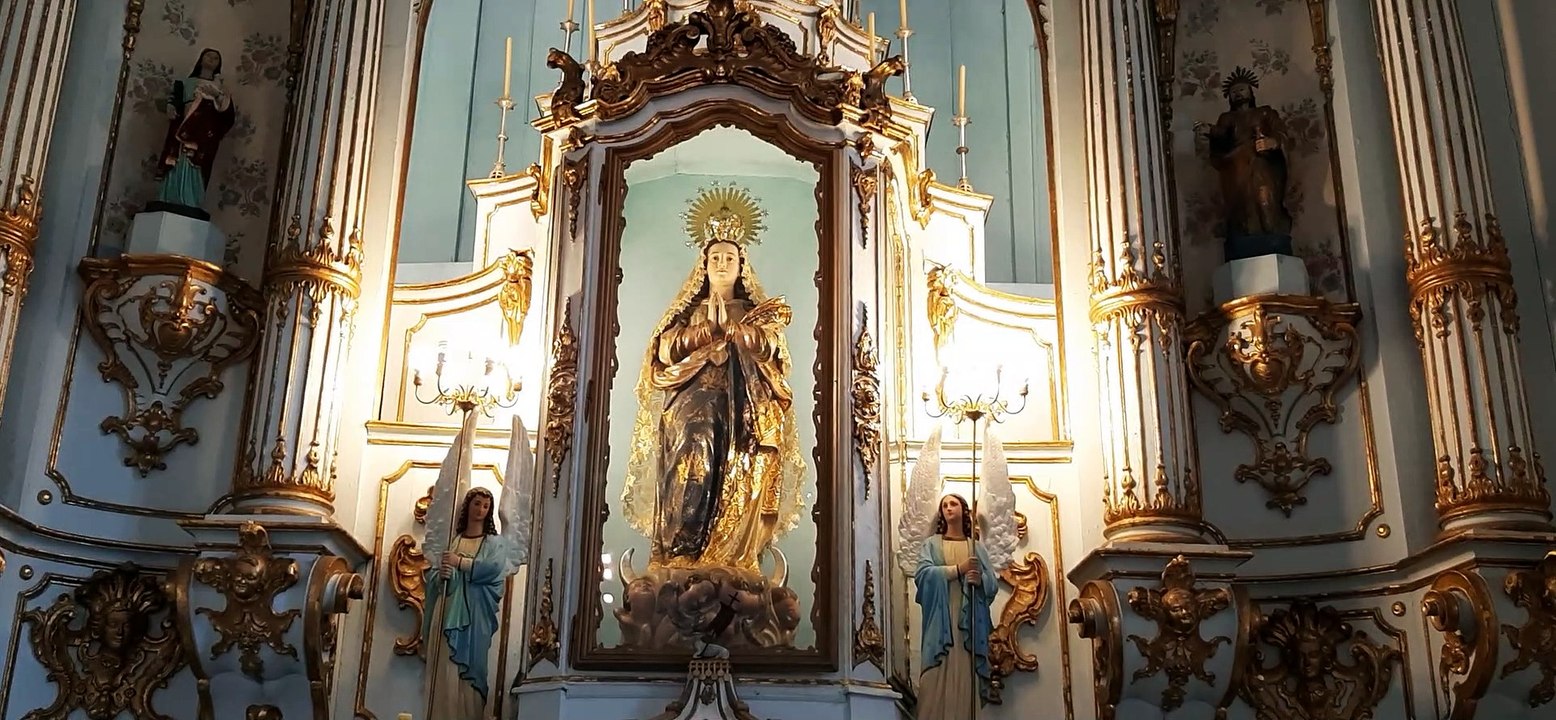 Jesus mete o pé na barraca