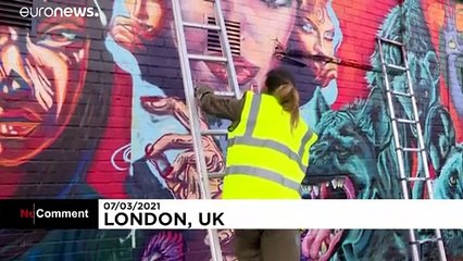 شاهد: مظاهرات احتجاجية وعروض فنية عشية الاحتفال بيوم المرأة العالمي