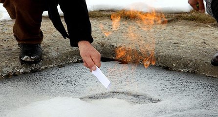 Yanan su görenleri şaşkına çeviriyor