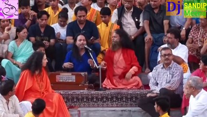 kailash kher,kailash,kashmir,bollywood,allah ke bandey,teri dewani,kailash kher offical,kaialasa,kailasa,kailasha,ganga,meera,bank,life,river,god,rishikesh,ganga aarti,ganga arti,meera,ladli || कैलाश खैर ने गंगा घाट पर आरती के समय गाया बहुत ही प्यारा भजन"