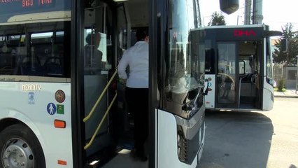 ÇANAKKALE Üniversite mezunu 3 çocuk annesi, özel halk otobüsü şoförlüğü yapıyor