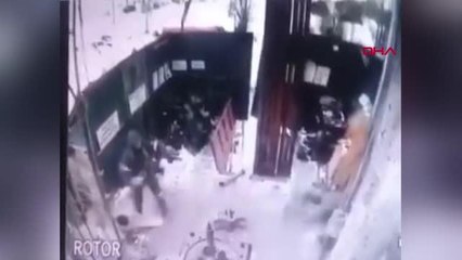 Son dakika... Rusya'da inşaat alanındaki korkunç iş kazası kamerada