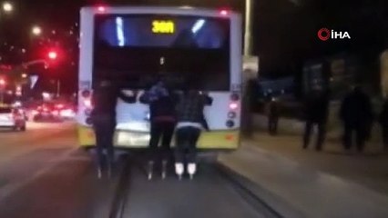 Bursa'da tehlikeli yolculuk