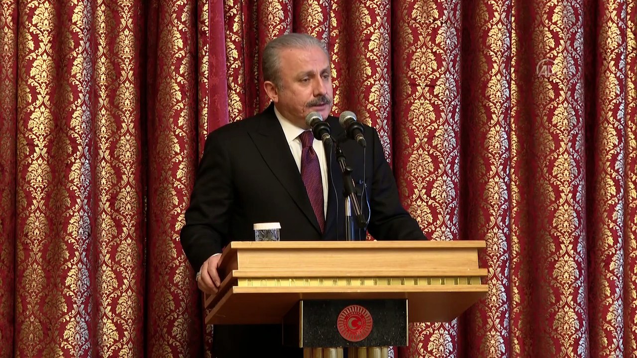 TBMM Başkanı Şentop, kadın milletvekilleri ve TBMM'deki kadın personel ile kahvaltıda bir araya geldi