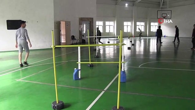 Bölgeye huzurun gelmesiyle köy gençleri polis olmak için haftanın 5 günü ter döküyor