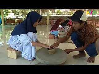 SUMUA JUGA BISA! YUK IKUTAN...! Membuat Gerabah di Kampung Cirangkong