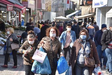 Son dakika haberi | 'Çok yüksek riskli' Edirne'de cadde ve sokaklarda insan yoğunluğu