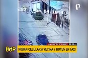 SMP: sujetos roban celular a una mujer y huyen a bordo de un taxi