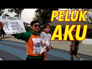 Aksi "Peluk Aku" untuk Suarakan Perdamaian Antarsuporter